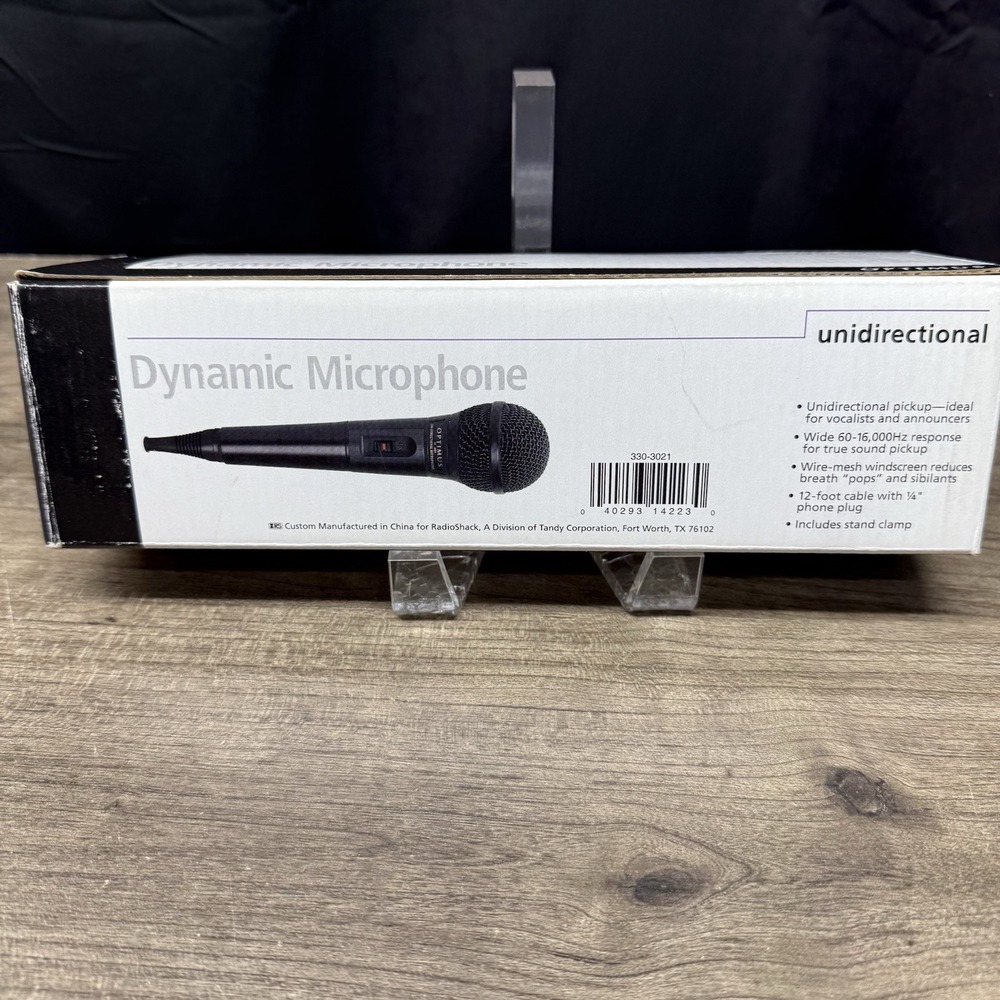 Radio Shack Optimus 33-3021 Unidirectional Dynamic Handheld Wired Microphone